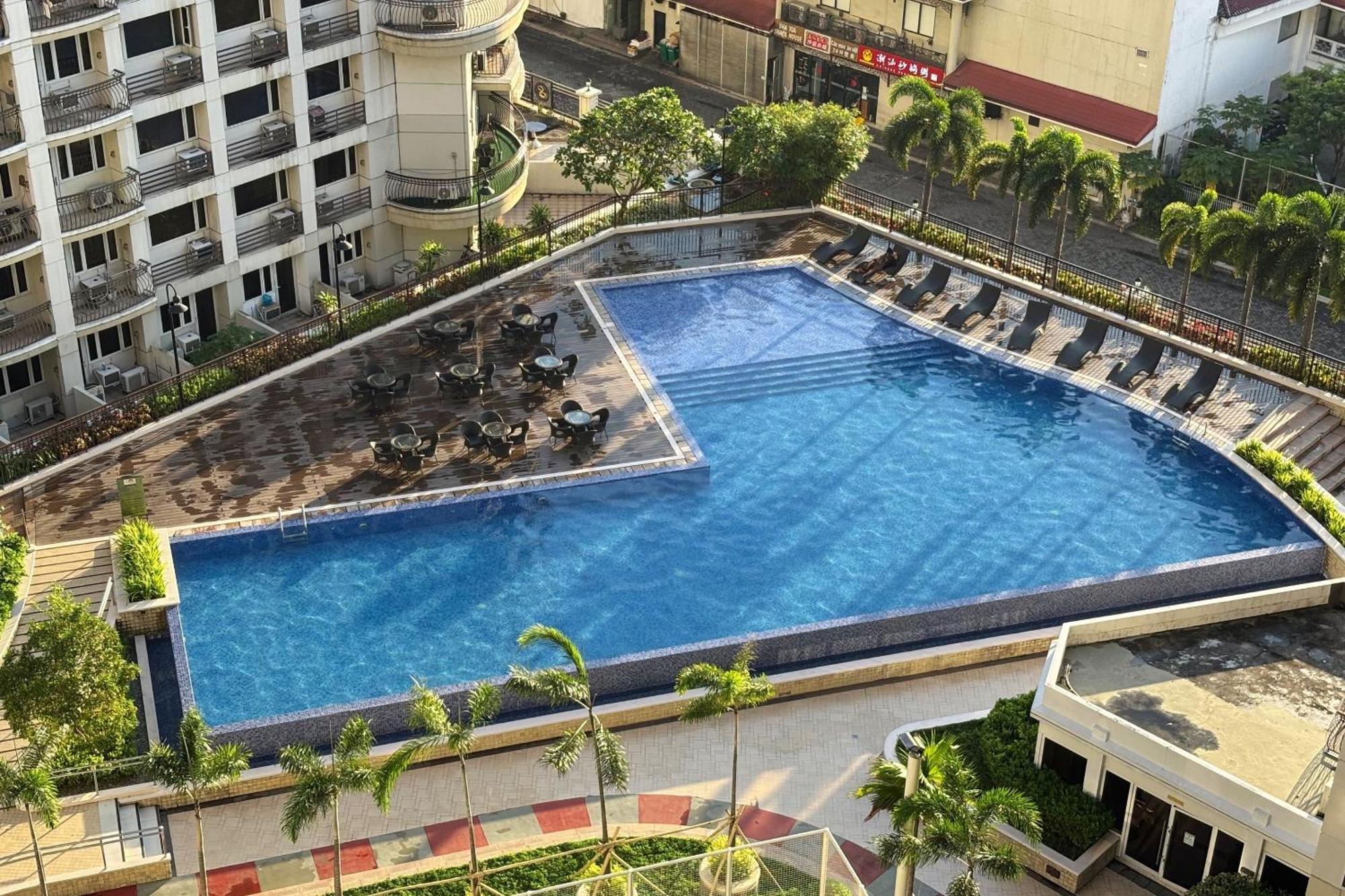 Extremeli Suites Manila Powered By Cocotel Экстерьер фото