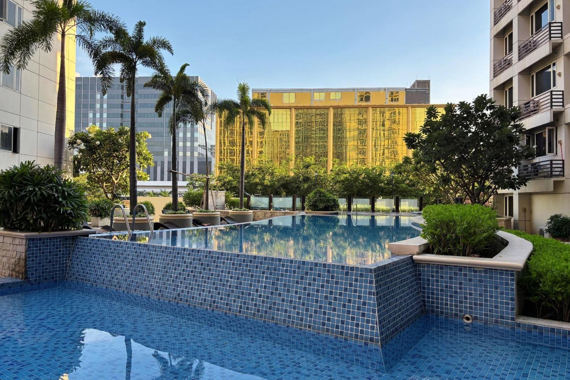 Extremeli Suites Manila Powered By Cocotel Экстерьер фото