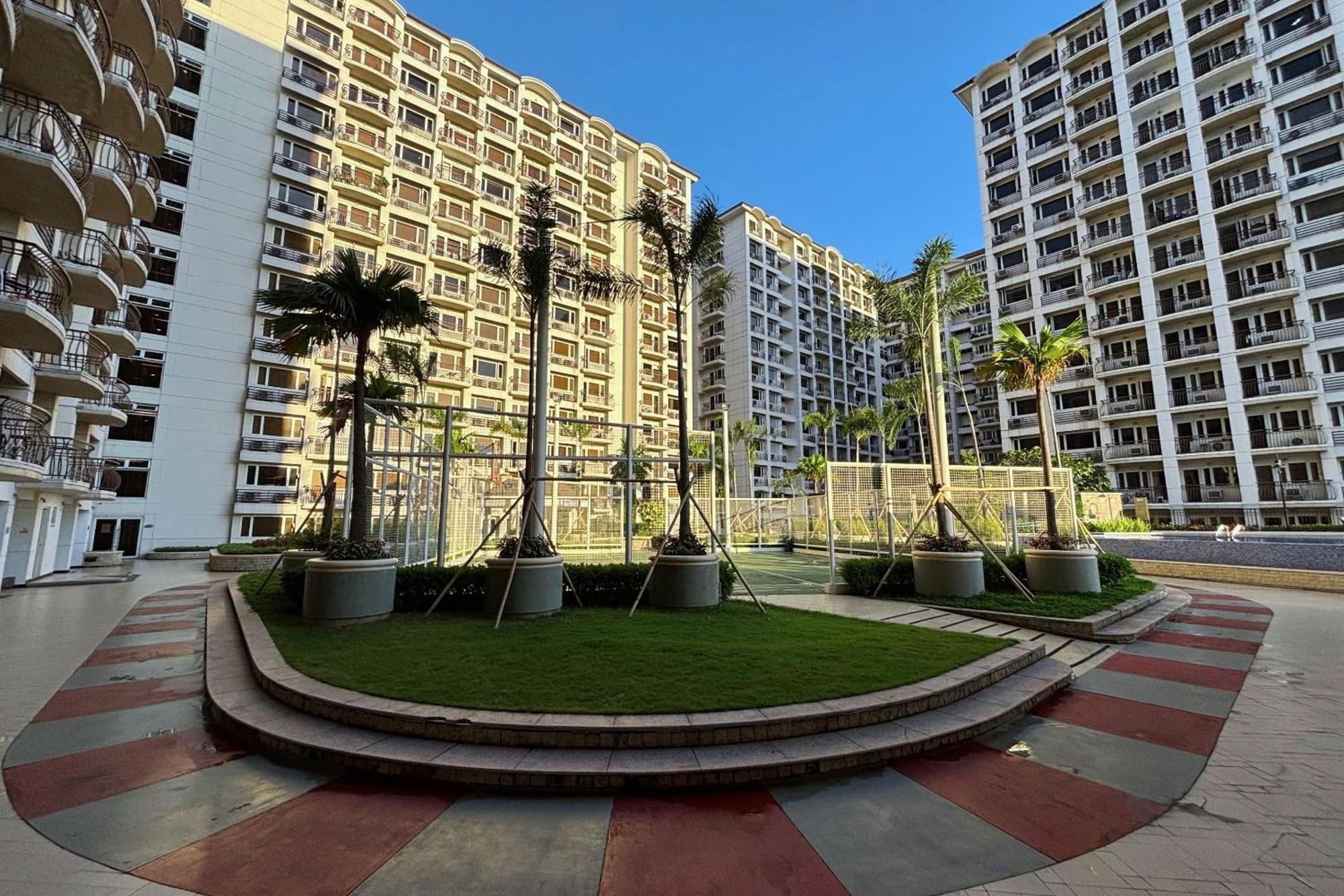 Extremeli Suites Manila Powered By Cocotel Экстерьер фото